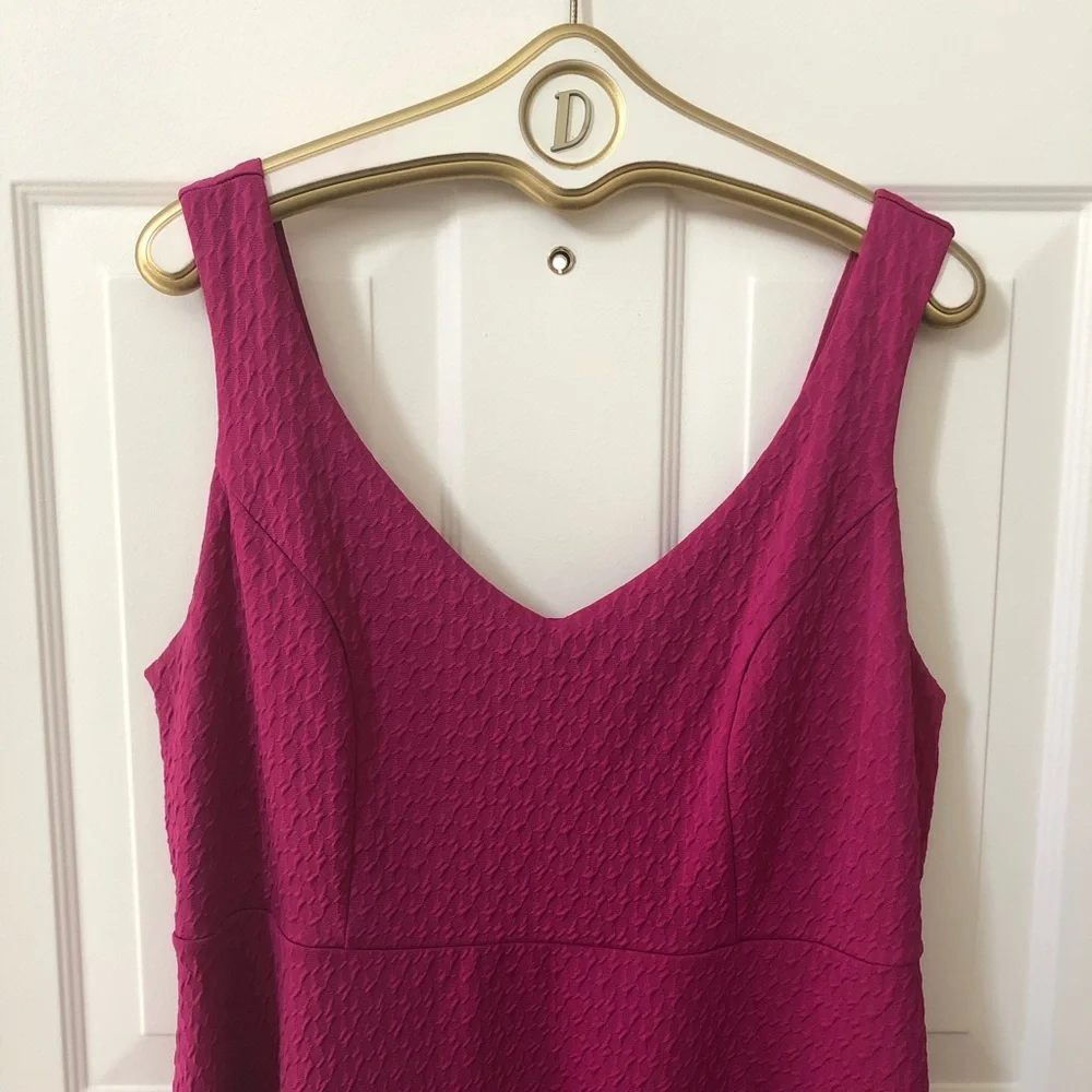 Torrid Fit & Flare Dress Size 1 w/Lined Bodice & Wide Scoop Back - Picture 2 of 9